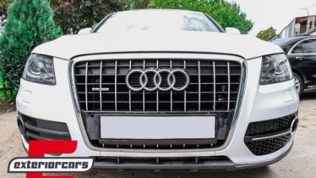Bočne mrežice RS dizajn (crna/chrome) / Audi Q5 SUV 8R (2008-2011), 40980SET