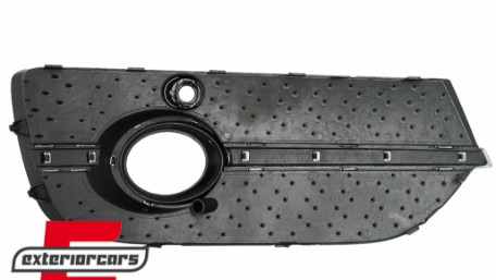 Bočne mrežice RS dizajn (piano crna/chrome) / Audi Q3 8U (2011-2014), SGAUQ38UC