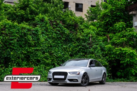 Bočne mrežice RS4 dizajn (piano crna) / Audi A4 B8 Facelift (2012-2015), GRAU20