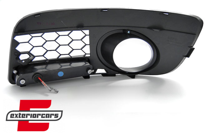 Bočne mrežice sa LED pozicijskim svjetlom / VW Golf 5 (2003-2009), HAVW03