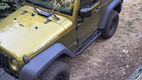 Bočne stepenice željezne / Jeep Wrangler Rubicon JK (2007-2017) 2 vrata, RBJEWJK2DARM