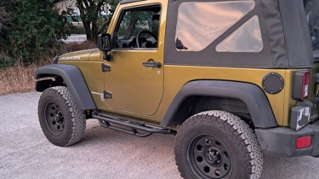 Bočne stepenice željezne / Jeep Wrangler Rubicon JK (2007-2017) 2 vrata, RBJEWJK2DARM