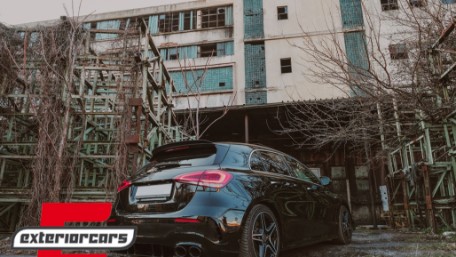 Bočni flapovi zadnjeg branika A35 AMG dizajn (piano crna) / Mercedes A-klasa W177 (04.2018-12.2022), GCP-1778001
