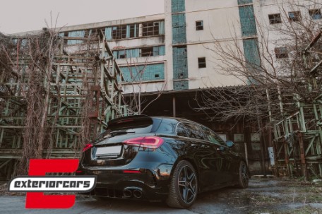 Bočni flapovi zadnjeg branika A35 AMG dizajn (piano crna) / Mercedes A-klasa W177 (04.2018-12.2022), GCP-1778001