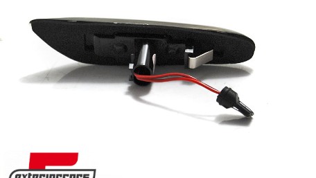 Bočni žmigavci LED (crna) / BMW 1er E81 E82 E87 E88 (2004-2013) 3er E46 (2001-2005) E90 E91 E92 E93 (2004-2012) 5er E60 E61 (2003-2010), KBBM31