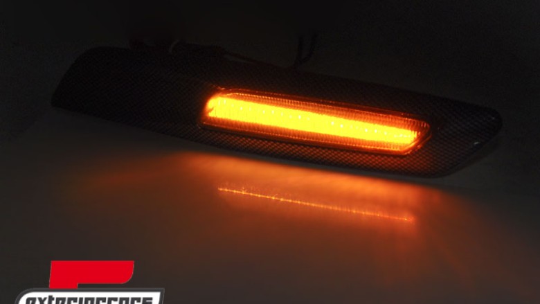 Bočni žmigavci LED F10 look (chrome/smoke) / BMW 1er E81 E82 E87 E88 (2007-2011) 3er E90 E91 E92 E93 (2004-2011) 5er E60 E61 (2003-2010), KBBM33