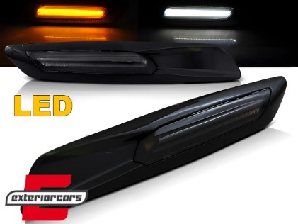 Bočni žmigavci LED F10 look (piano crna/smoke) / BMW 1er E81 E82 E87 E88 (2007-2011) 3er E90 E91 E92 E93 (2004-2011) 5er E60 E61 (2003-2010), KBBM34