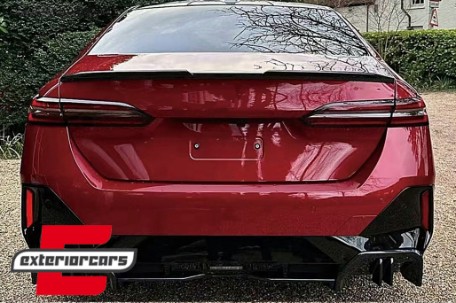 Bodykit AERO Black Knight dizajn (piano crna) / BMW serije 5 G60 M-paket (2023-), CBBMG60MPAEROB