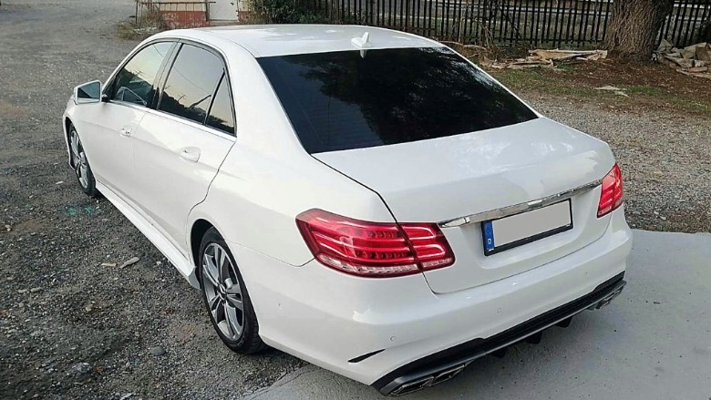 Bodykit E63 AMG dizajn (piano crna) / Mercedes E-klasa W212 Facelift (2013-2016), CBMBW212FAMGB