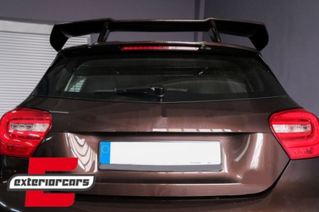 Bodykit & nastavci auspuha & krovni spojler A45 AMG dizajn / Mercedes A-klasa W176 (2012-2018), COCBMBW176AMGTS