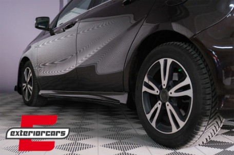 Bodykit & nastavci auspuha & krovni spojler A45 AMG dizajn / Mercedes A-klasa W176 (2012-2018), COCBMBW176AMGTS