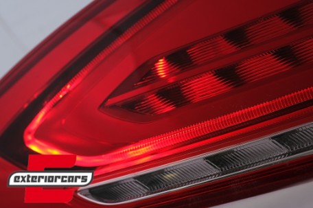 Bodykit pretvorba u 971 Turbo S look / Porsche Panamera I 970 Hatchback (2010-2013), CBPOPA