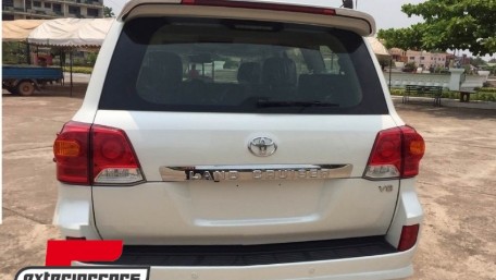 Bodykit V8 dizajn / TOYOTA Land Cruiser V8 FJ200 (2015-2021), CBTOLCFJ200
