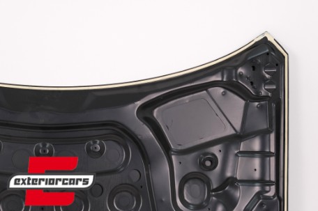 Bodykit za pretvorbu u Facelift Maybach dizajn / Mercedes E-klasa W212 (2009-2012), CBMBW212MBHNL