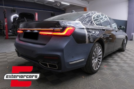 Bodykit za pretvorbu u G12 Facelift dizajn / BMW serije 7 F01 (2008-2015), CBBMF01NL