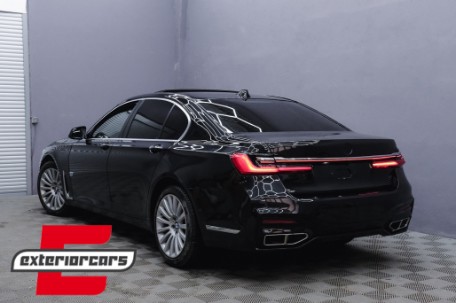 Bodykit za pretvorbu u G12 Facelift dizajn / BMW serije 7 F01 (2008-2015), CBBMF01NL