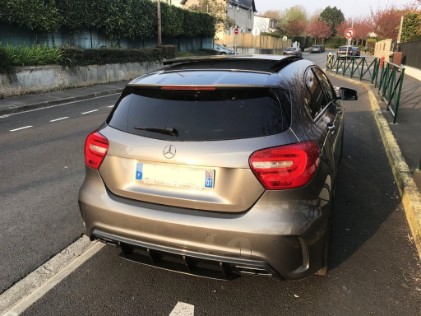Difuzor zraka A45 AMG Facelift dizajn (Carbon) / MERCEDES A-klasa W176 (2013-2018), RDMBW176FFCF
