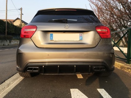Difuzor zraka A45 AMG Facelift dizajn (Carbon) / MERCEDES A-klasa W176 (2013-2018), RDMBW176FFCF