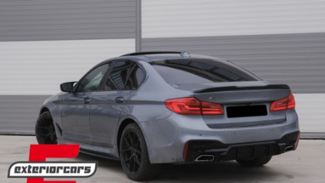 Difuzor zraka M5 dizajn (piano crna) / BMW serije 5 G30 G31 limuzina karavan (2017-2024), 5111352JOM