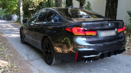 Difuzor zraka M5 dizajn (piano crna) / BMW serije 5 G30 G31 limuzina karavan (2017-2024), 5111352JOM