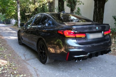 Difuzor zraka M5 dizajn (piano crna) / BMW serije 5 G30 G31 limuzina karavan (2017-2024), 5111352JOM