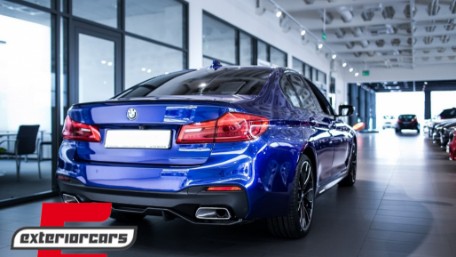 Difuzor zraka & nastavci auspuha 540 M-Performance look (piano crna) / BMW serije 5 G30 G31 limuzina karavan (2017-2024), RDBMG30MPB