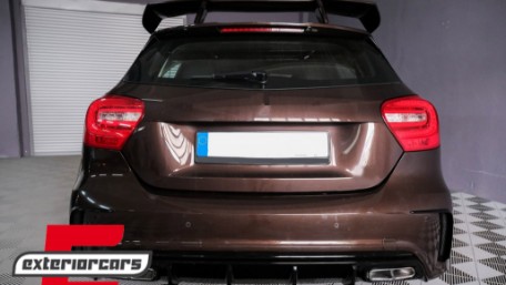 Difuzor zraka & nastavci auspuha A45 AMG dizajn / Mercedes A-klasa W176 (2012-2018), CORDMBW176FA45