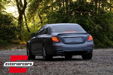 Difuzor zraka & nastavci auspuha AMG E63s dizajn / Mercedes E-klasa W213 Sport Line (2016-2019), CORDMBW213BS