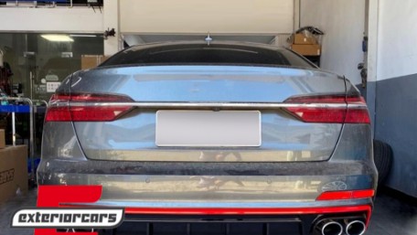 Difuzor zraka & nastavci auspuha S6 dizajn (crvena) / Audi A6 C8 4K limuzina karavan (2018-2022), RDAUA64KS6R