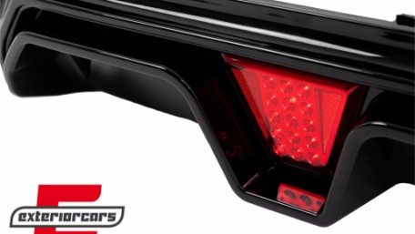 Difuzor zraka sa LED M5 CS dizajn (piano crna) / BMW serije 5 G30 G31 limuzina karavan (2017-2023), RDBMG30M5LED