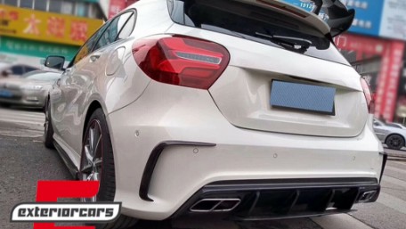 Flapovi zadnjeg branika AMG dizajn (piano crna) / Mercedes A-klasa W176 (2012-2018), RFOBW176