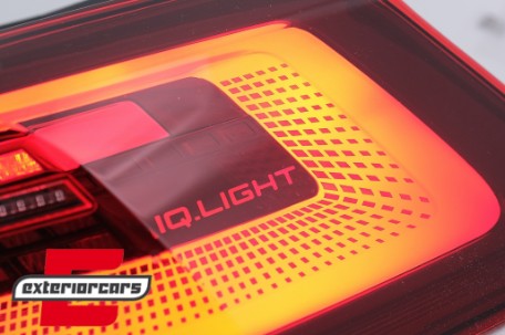 Full LED IQ Light stražnja svjetla SEQ žmigavci (crvena) / VW Golf VIII Hatchback Mk8 MQB (2020-2024), LDVWV2