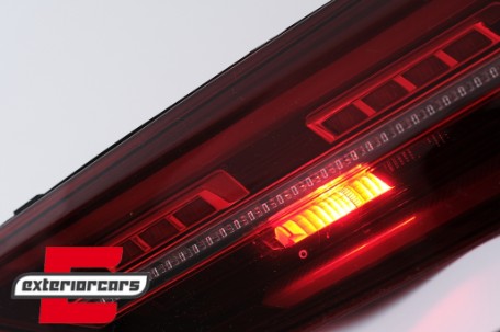 Full LED IQ Light stražnja svjetla SEQ žmigavci (crvena) / VW Golf VIII Hatchback Mk8 MQB (2020-2024), LDVWV2
