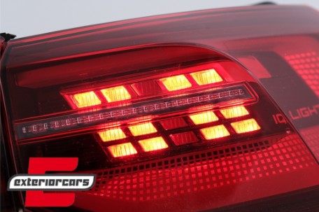 Full LED IQ Light stražnja svjetla SEQ žmigavci (crvena) / VW Golf VIII Hatchback Mk8 MQB (2020-2024), LDVWV2