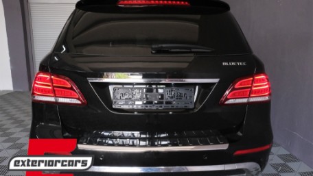 Full LED LightBar stražnja svjetla (crvena/kristal) / Mercedes ML klasa W166 (2011-2015), LDMEC4