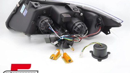 Full LED prednja svjetla (crna) / BMW serije 3 E90 limuzina E91 karavan (03.2005-08.2008), LPBMR0