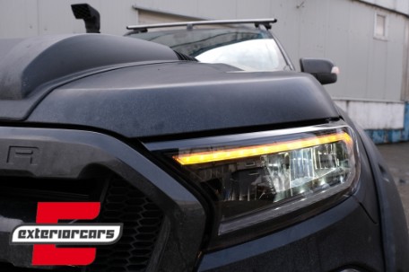 Full LED prednja svjetla LightBar SEQ žmigavci (crna) / Ford Ranger (2015-2022), LPFO93