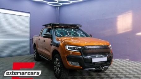 Full LED prednja svjetla LightBar SEQ žmigavci (crna) / Ford Ranger (2015-2022), LPFO94