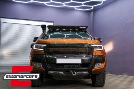 Full LED prednja svjetla LightBar SEQ žmigavci (crna) / Ford Ranger (2015-2022), LPFO94