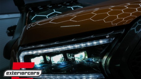 Full LED prednja svjetla LightBar SEQ žmigavci (crna) / Ford Ranger (2015-2022), LPFO94