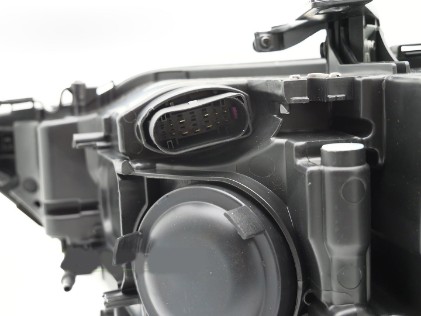 Full LED prednja svjetla SEQ žmigavci A4 B9.5 look / Audi A4 B8.5 Facelift (2012-2015) sa Xenon svjetlima, LPAUH4