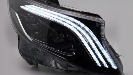 Full LED prednja svjetla SEQ žmigavci (crna) / Mercedes V-klasa Vito W447 (2014-2023), LPMEF8