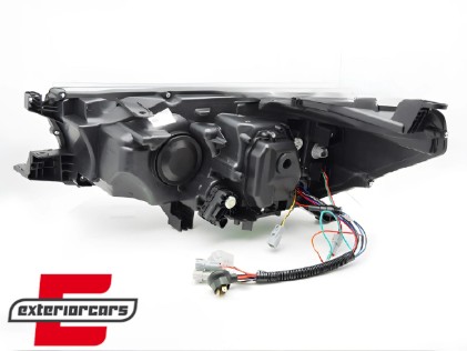 Full LED prednja svjetla SEQ žmigavci (crna) / Toyota Hilux (2016-07.2020), LPTO39