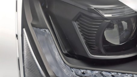 Full LED prednja svjetla SEQ žmigavci (crna) / VW Transporter Caravelle Multivan T5.1 Facelift (2010-2015), LPVX32