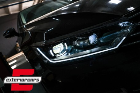 Full LED prednja svjetla SEQ žmigavci Matrix look / VW Passat B8 3G (2014-2019), LPVX13