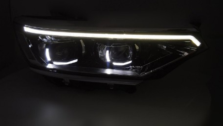 Full LED prednja svjetla SEQ žmigavci Matrix look / VW Passat B8.5 3G Facelift (2020-2023), LPVX15