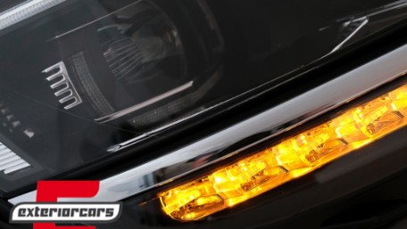Full LED prednja svjetla SEQ žmigavci R-line Matrix dizajn / VW Tiguan II Mk2 (2016-2019), LPVX24