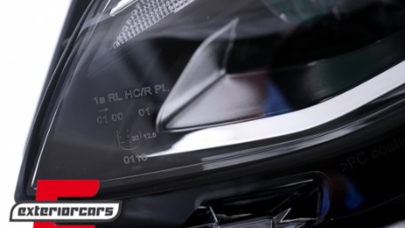 Full LED prednji farovi SEQ žmigavci / VW Golf 8 VII (2020-2024), HLVWG8