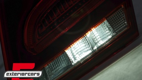 Full LED stražnja svjetla LED SEQ žmigavci (crvena/kristal) / Mercedes E-klasa W212 Facelift (2013-2016), LDMEB3