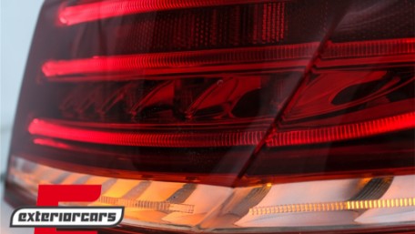 Full LED stražnja svjetla LED SEQ žmigavci (crvena/kristal) / Mercedes E-klasa W212 Facelift (2013-2016), LDMEB3